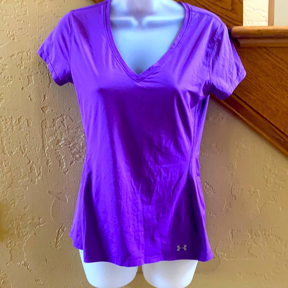 Women’s Under Armour VNeck Tee